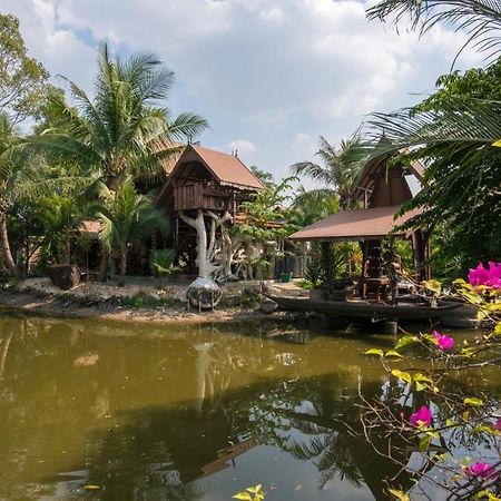 Suankaew​ Art​ Hostel​ Chonburi Eksteriør bilde