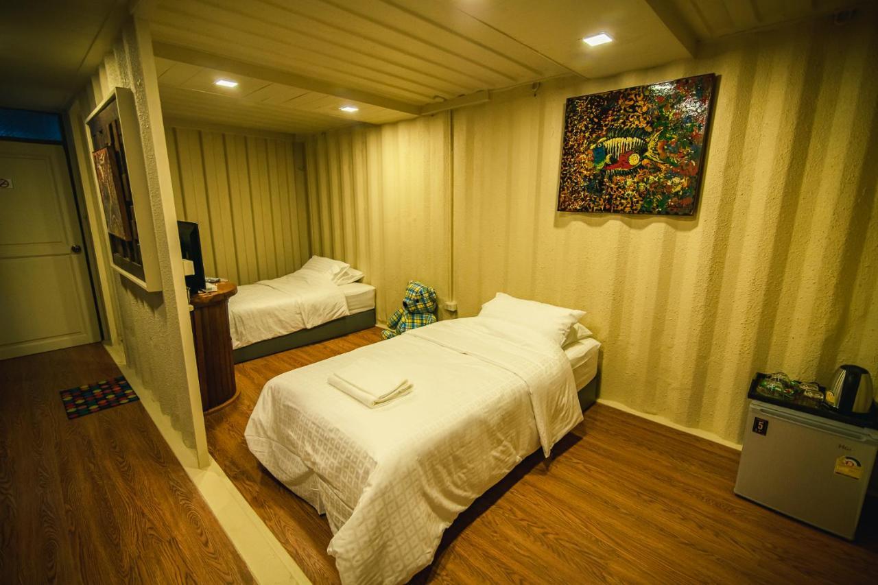 Suankaew​ Art​ Hostel​ Chonburi Eksteriør bilde