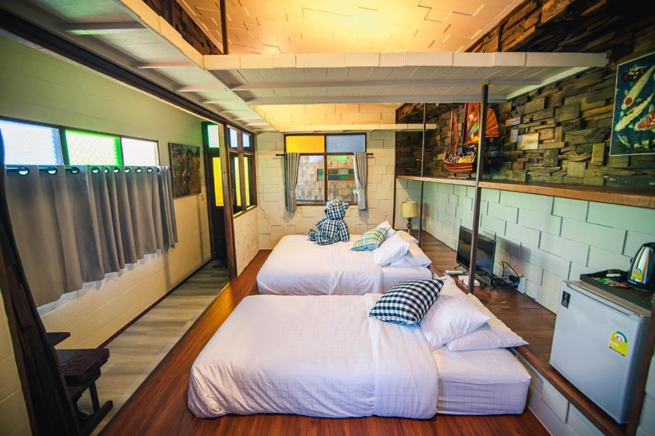 Suankaew​ Art​ Hostel​ Chonburi Eksteriør bilde